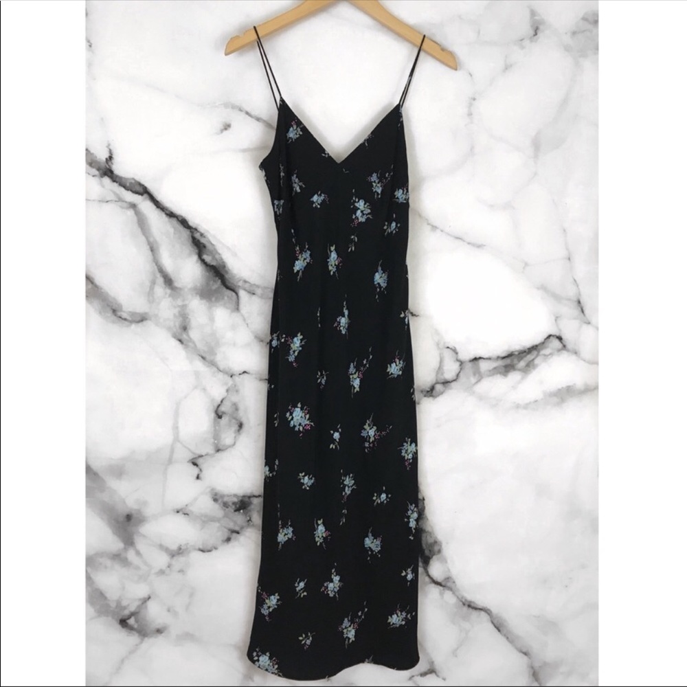 Gap Black Floral V-Neck Maxi Dress SHORT